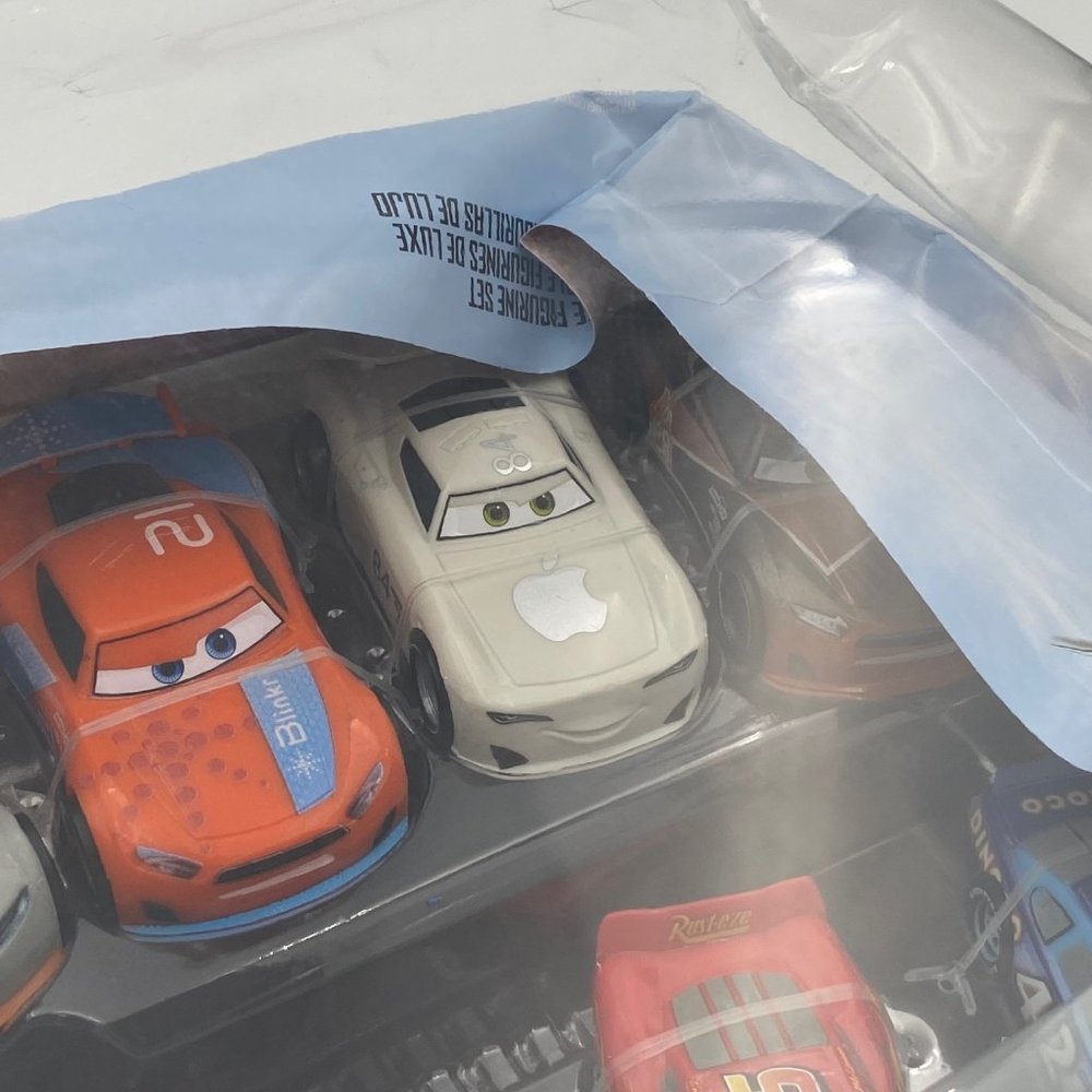 Disney Pixar Cars Deluxe 9 Figurine Set 2021 1/64 w/ Apple Car Package Damaged - Picture 8 of 10